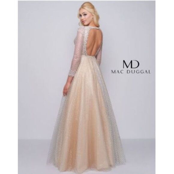 Mac Duggal Lace Gown Size 6 - Picture 3 of 16